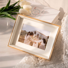 Nordic Minimalist Ins Resin Photo Frame 6-inch 7-inch 8-inch 16-inch, Wall-mountable and Washable Photo Frame, Resin Desk Stand Photo Frame