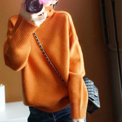 2024 venta al por mayor nuevo estilo naranja cuello alto suéter grueso mujer suelta manga corta estilo perezoso suéter de base