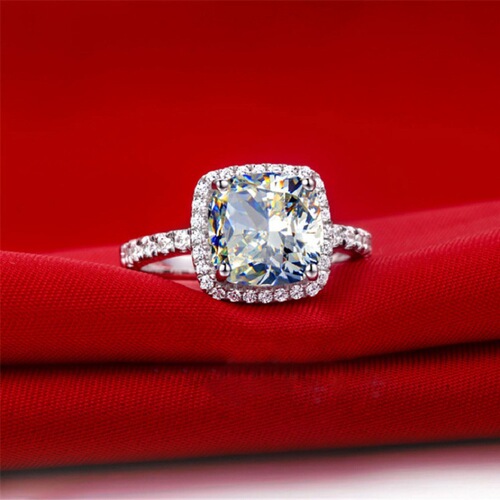 Korean Fashion Square Light Luxury Four Claw Ring for Women Wedding Open Diamond Ring Zircon Crystal Silver Jewelry Ring Wholesale