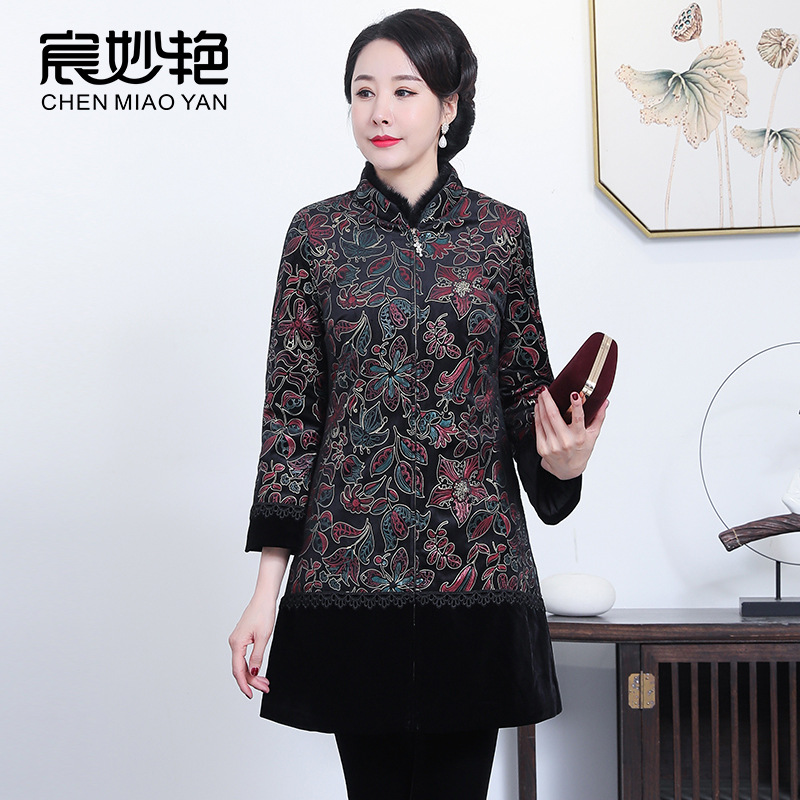 2024新款冬季中老年女装女金丝绒妈妈外套中长款气质大码棉衣批发