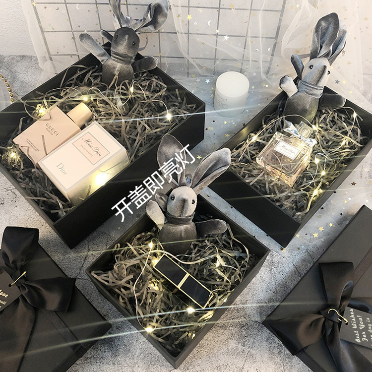 Cadena de luz de alambre de cobre LUZ DE Navidad botón de color de la flor de la torta caja de regalo Estrella Cadena de Luz de La Batería de color de luz LED cadena