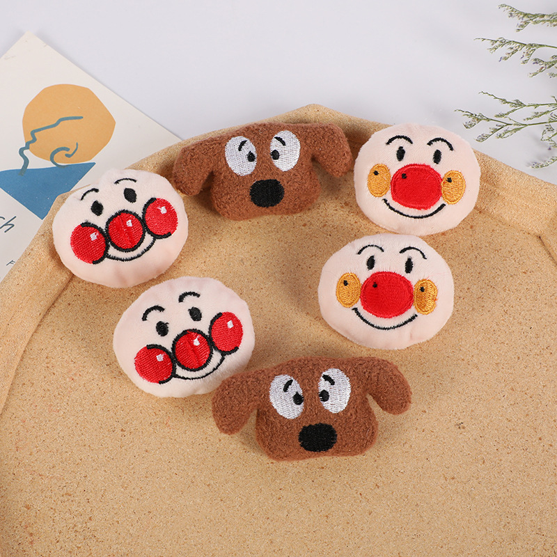 日系卡通魔术贴毛绒公仔面包人小狗配件百搭人气单品配饰饰品