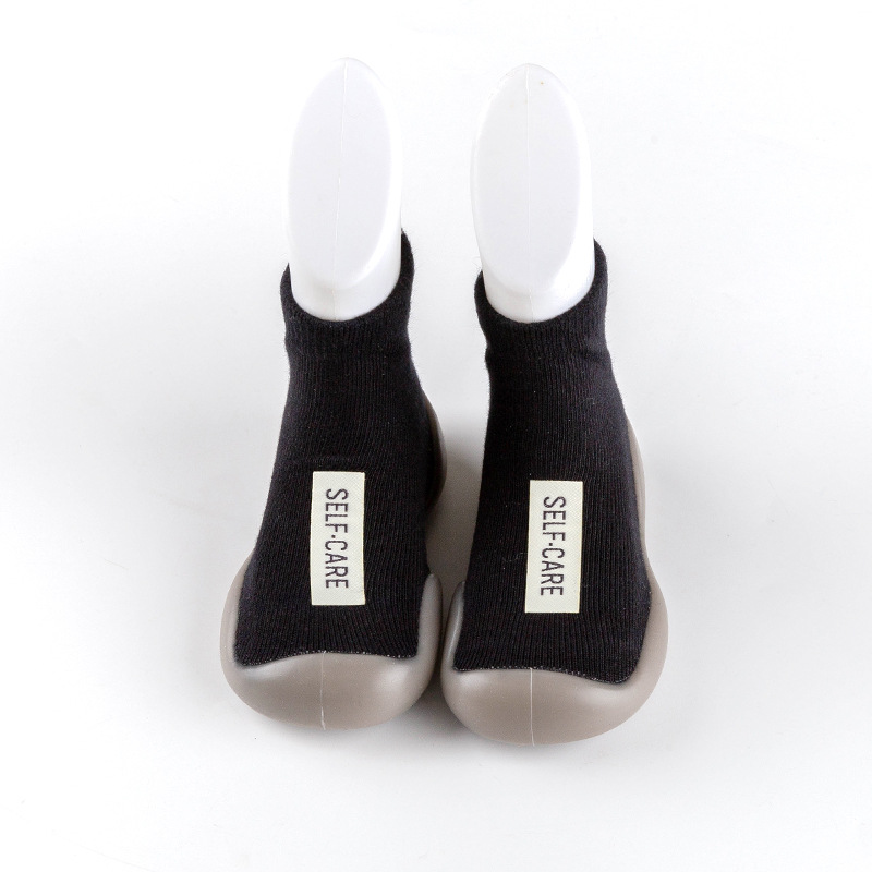 Etiqueta de tela negra