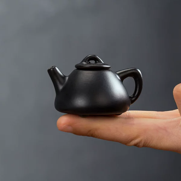 Black-Stone Ladle Pot