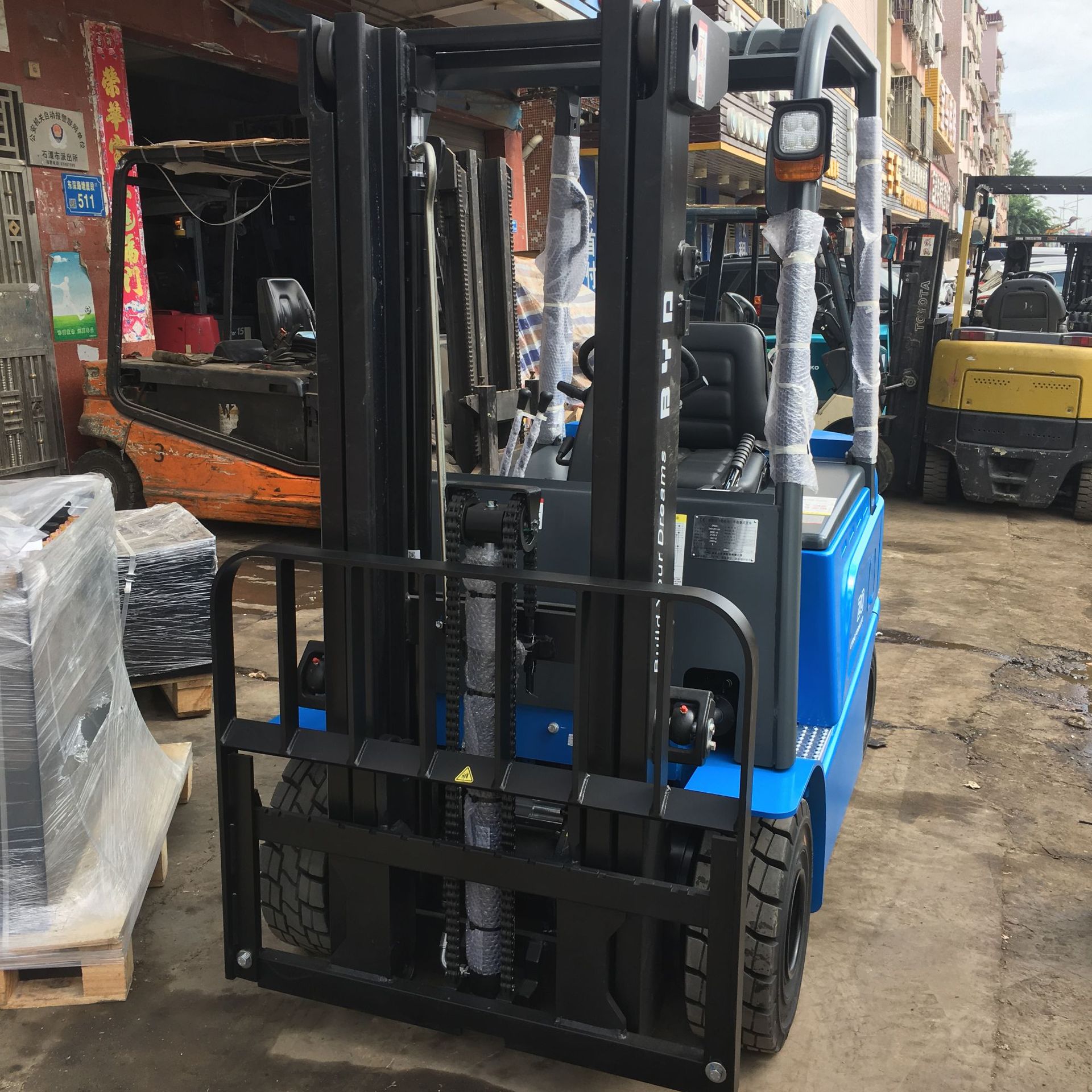 ﮵�ز泵���� �������������ż�����3��2�ֱ��ǵϲ泵