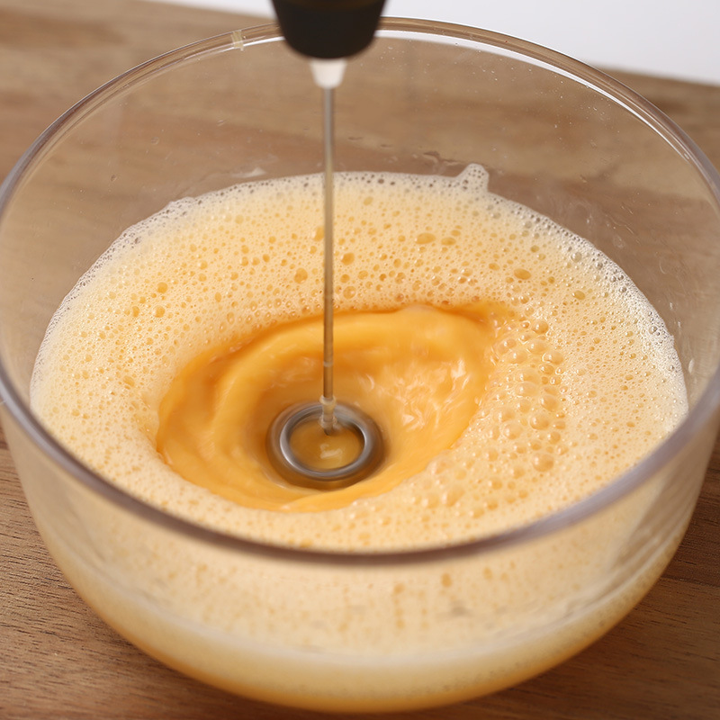 Nuevo batidor de huevo eléctrico de acero inoxidable de mano leche té café licuadora portátil para hornear mini batidor de leche