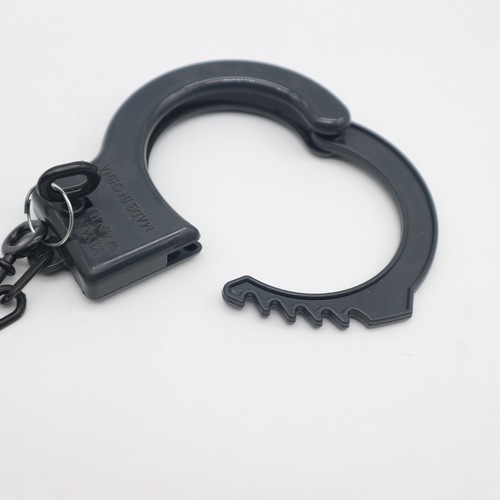 Toy handcuffs, plastic handcuffs and shackles, creative toys, children's role-play props