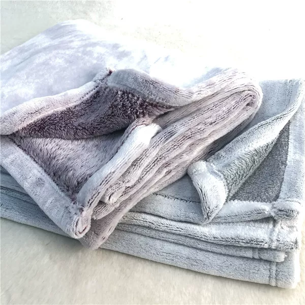 Children's Blanket Gift Small Blanket Pet Blanket Pet Knee Blanket Shoulder Blanket Multi-functional Small Blanket