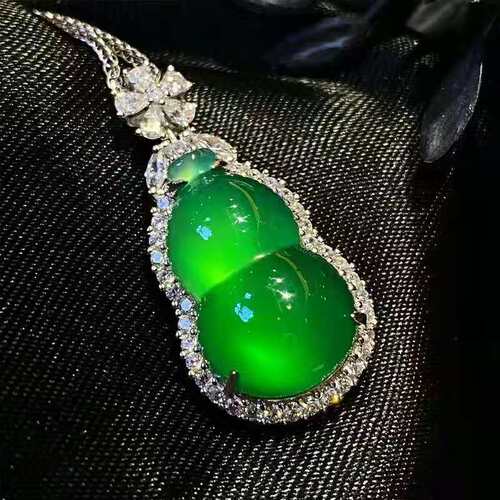 Chalcedony gourd wholesale s925 silver inlaid gourd pendant chalcedony jade pendant live supply wholesale