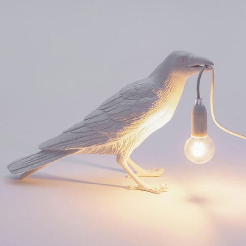 Cross-border auspicious bird table lamp personalized creative bedroom bedside animal shape bird resin wall lamp decoration