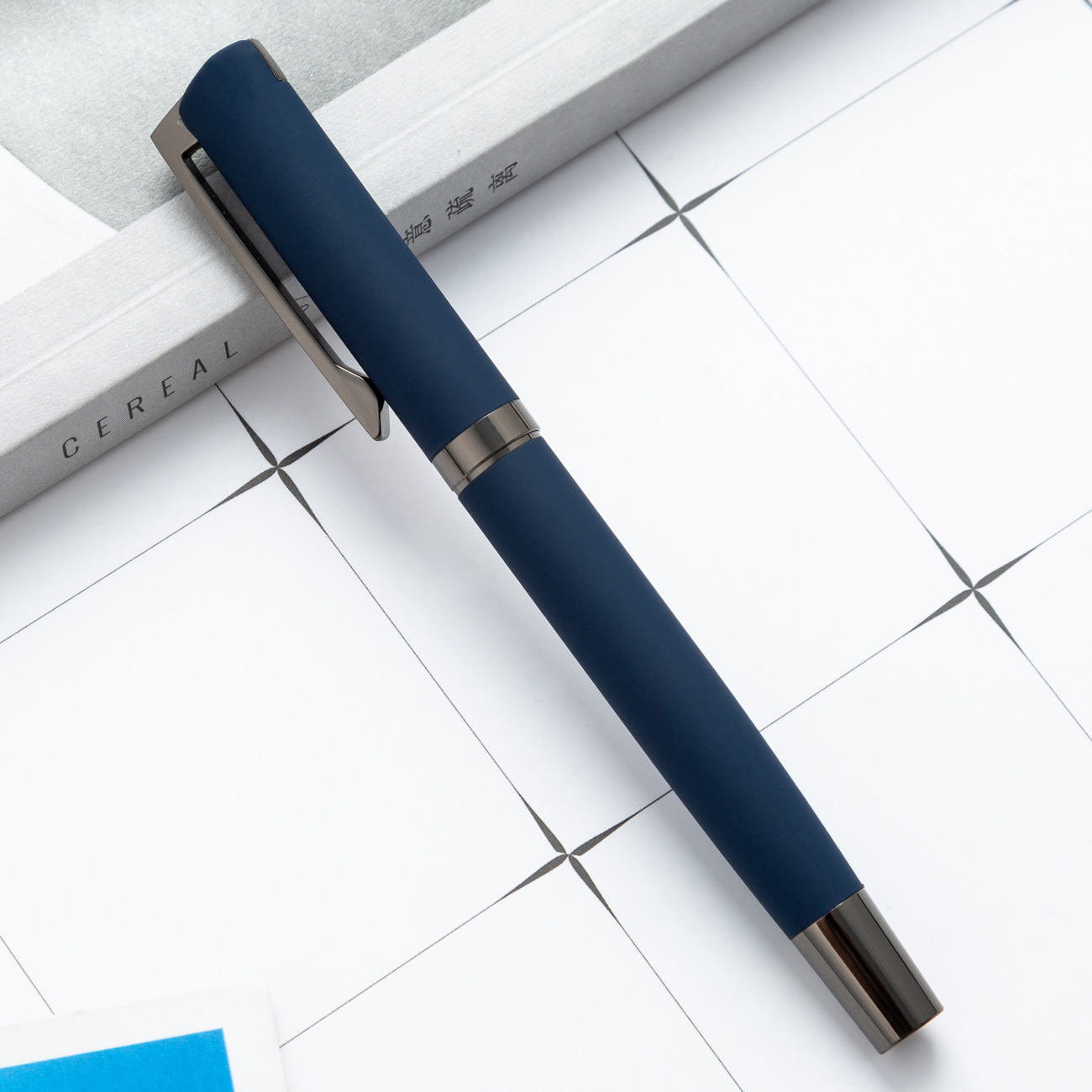 Fábrica al por mayor pegamento creativo pulverización de metal bolígrafo regalo de negocios Rotary firma PEN Oficina de Conferencias pluma de metal