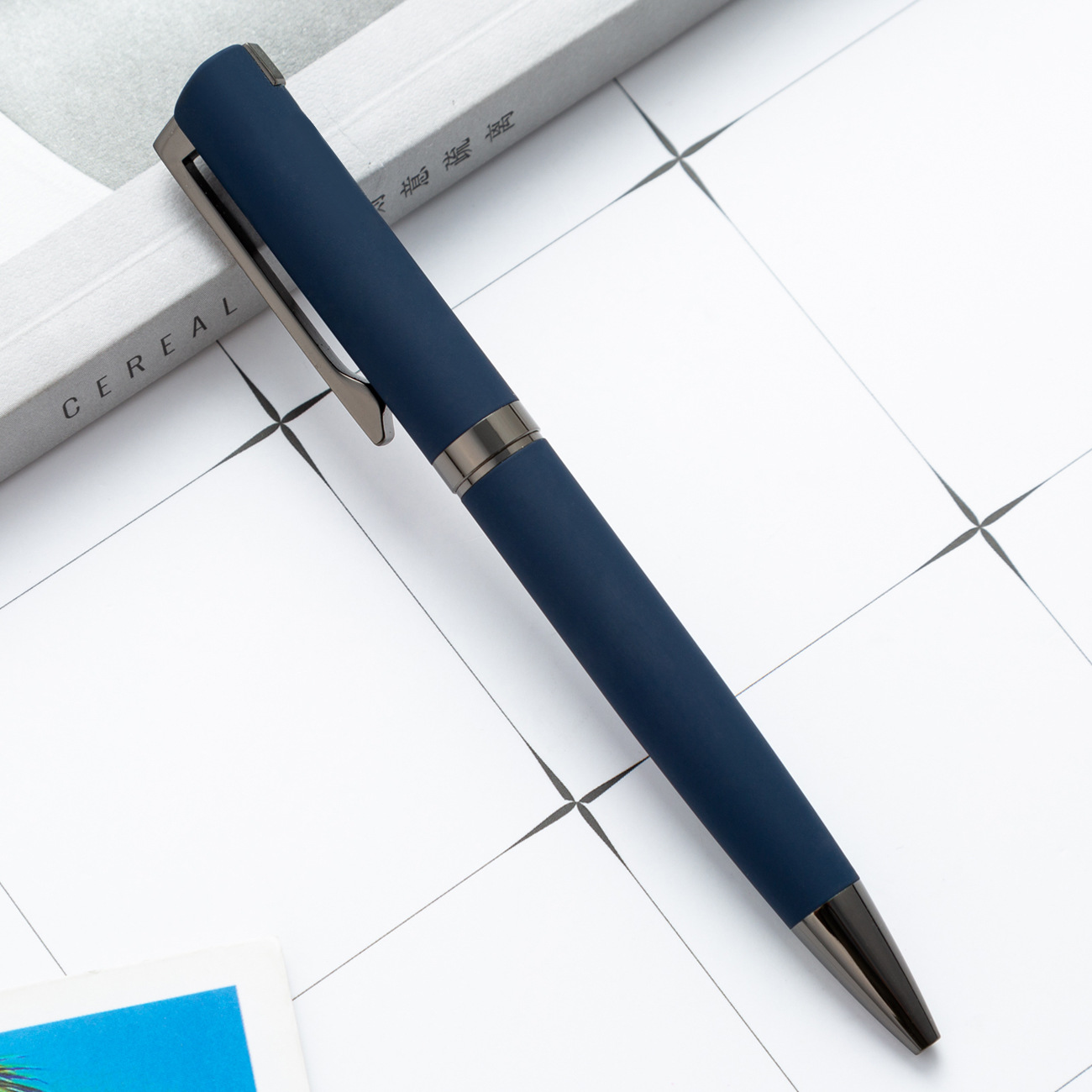 Fábrica al por mayor pegamento creativo pulverización de metal bolígrafo regalo de negocios Rotary firma PEN Oficina de Conferencias pluma de metal