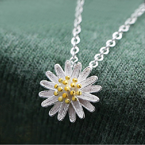 Weihua Daisy Sunflower Necklace Feminine Fashion Small Fresh Sunflower Chrysanthemum Silver-plated Pendant Wholesale
