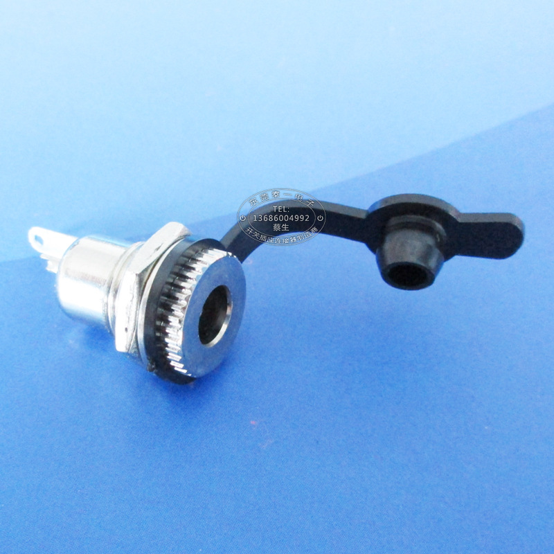 户外照明灯具直流充电接口 全铜带防水盖大电流电源插座DC099防水