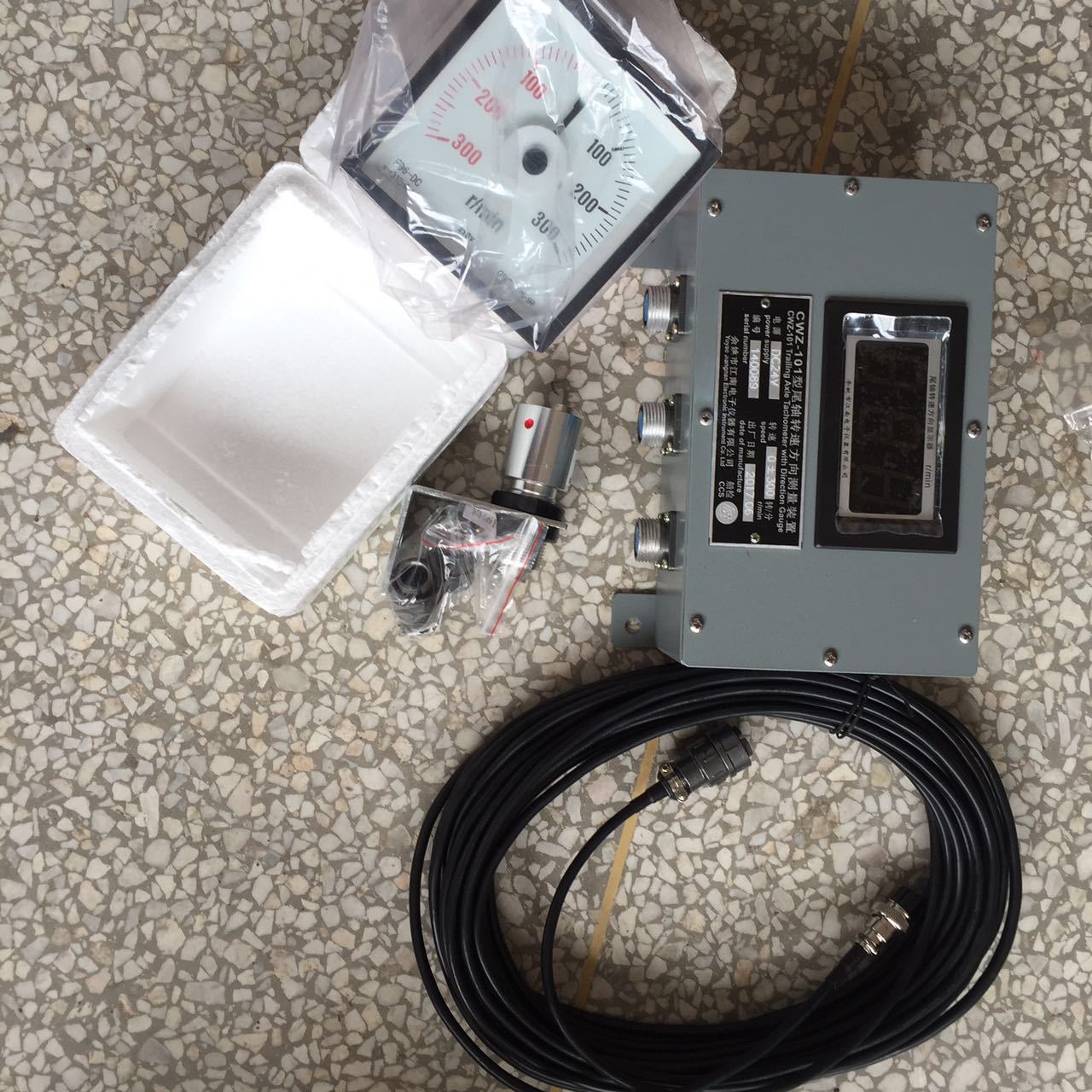 CWZ-101型尾轴转速方向测量装置 电路设计新颖 船用尾轴测量仪