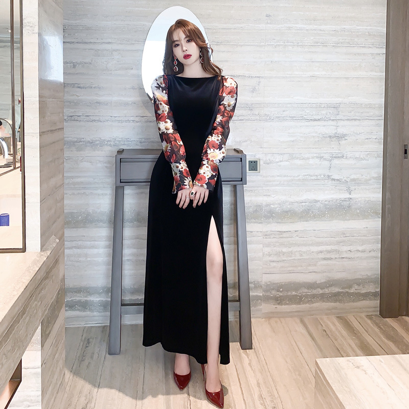 Đầm liền thân nhung đen dài tay in họa tiết retro dáng ôm — Màu đen