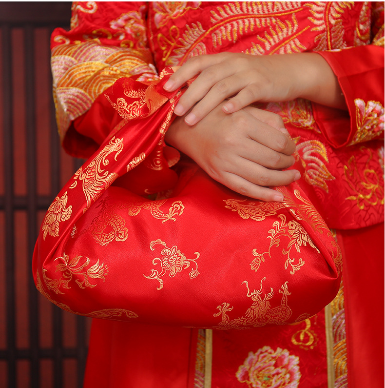 Pequeña boda al por mayor suministros de boda colección completa envuelto paño rojo dragón y Fénix gran bordado feliz envuelto boda de cuero cuenca
