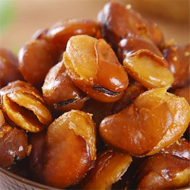 混合坚果;月饼;传统糕点