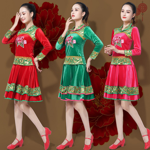 Autumn and winter new square dance costumes gold velvet long-sleeved classical dance costumes thickened adult performance costumes