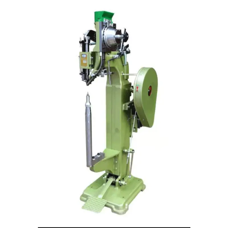 大量供应 头盔铆钉机 台式铆钉机   铆钉机 刹车片五金铆钉机气动