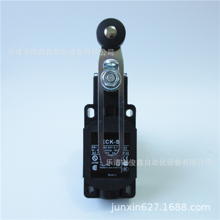 行程限位开关XCK-S141 滚轮可调摆臂 自动复位 一开一闭
