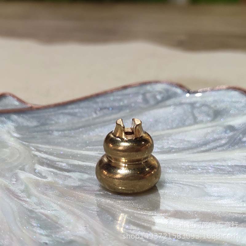 黄铜宝葫芦香炉香插设计很Q的充满了中国圆润福禄的文化（现货）
