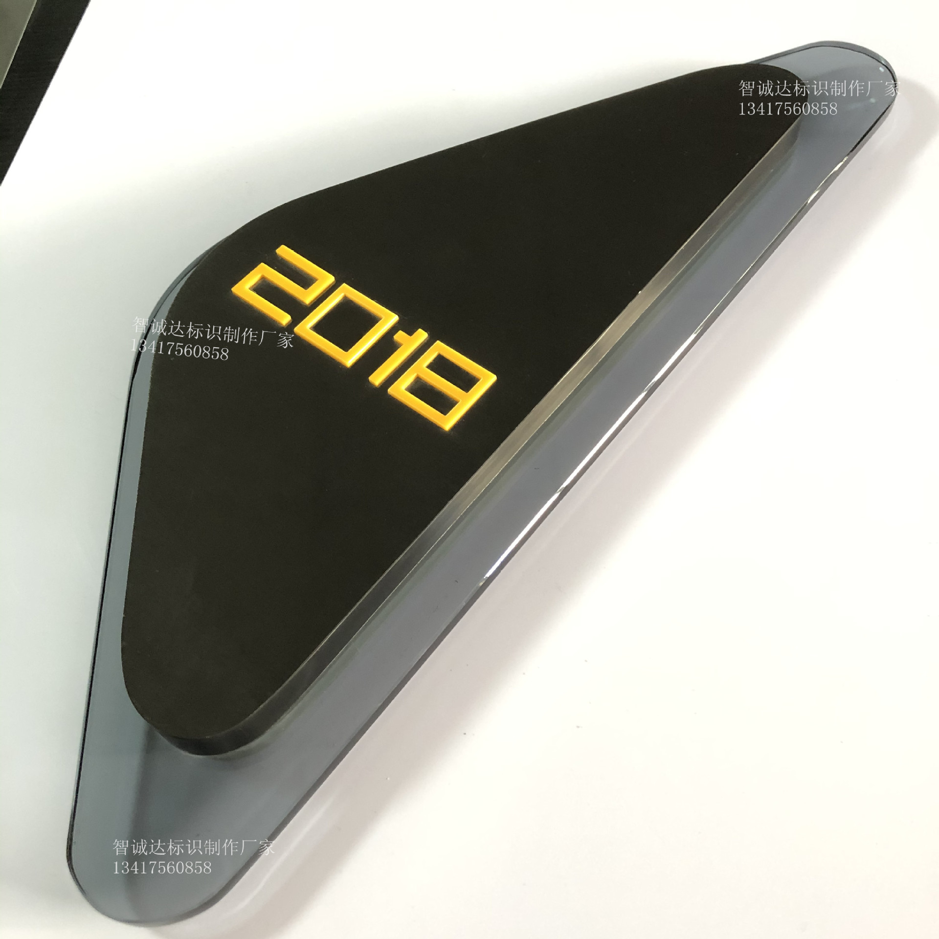 供应不锈钢切割酒店门牌房间号高档制作智诚达标识制作厂家数字牌