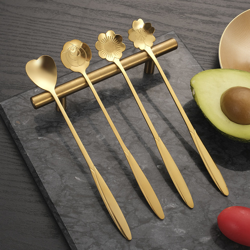 Creative stainless steel cherry blossom spoon, Japanese-style, popular coffee spoon, gold-plated, long handle, ice cream dessert stirrer, small spoon