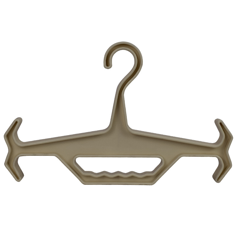 universal tactics hanger