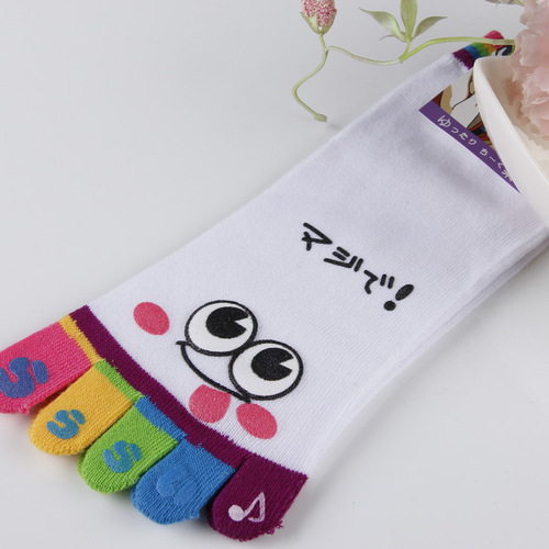 Spring and Autumn Korean Cute Dotted Cartoon Women's Toe Socks Five Toe Socks Sweat-absorbent Breathable Smiling Bear Cotton Socks