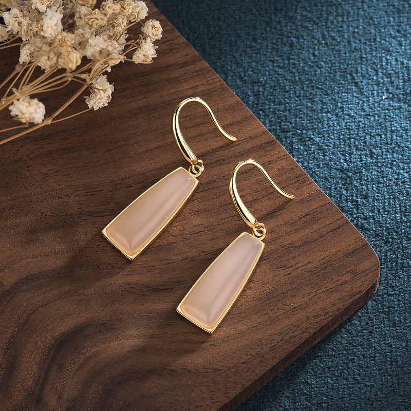 Palace Design Ancient Style Gold and White Jade Earrings Long Temperament Jade Earrings Fairy Style Mori Fairy Vintage Chinese Style Palace Design Ancient Style Gold and White Jade Earrings Long Temperament Jade Earrings Fairy Style Mori Fairy Vintage Chinese Style