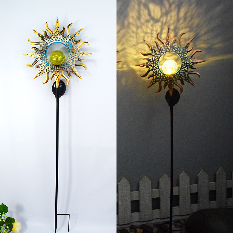 Lámpara de césped solar al aire libre patio tierra camping lámpara LED llama Sol Luna hierro paisaje Lámpara decorativa