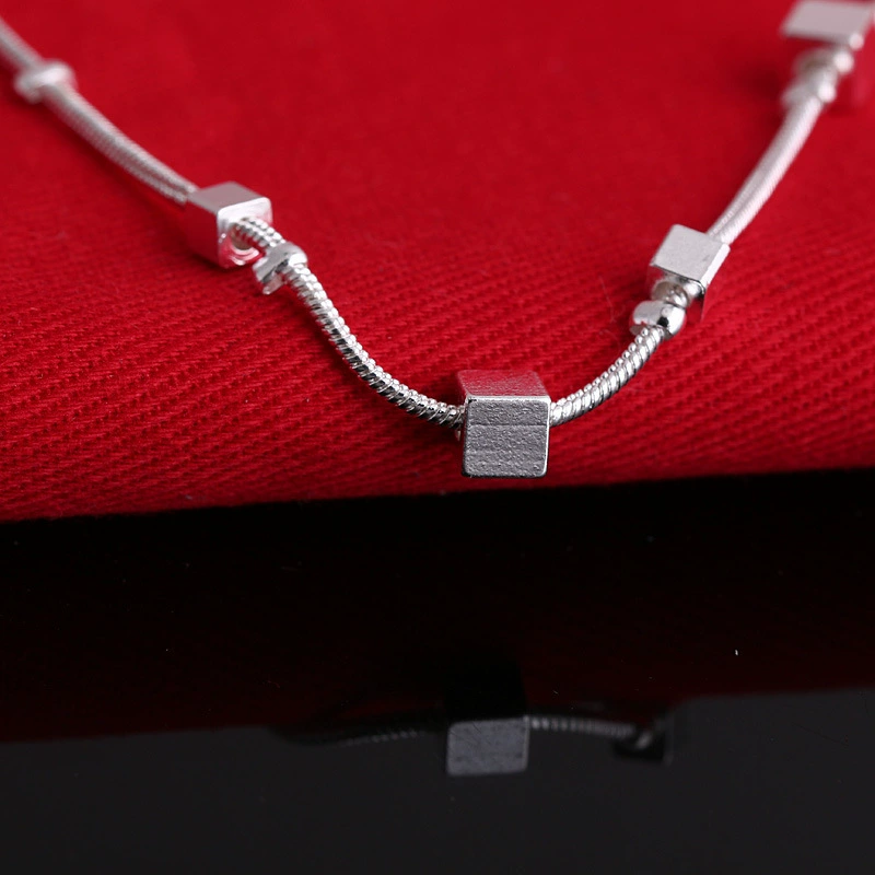 Cute fresh ankle bracelet, simple and elegant design