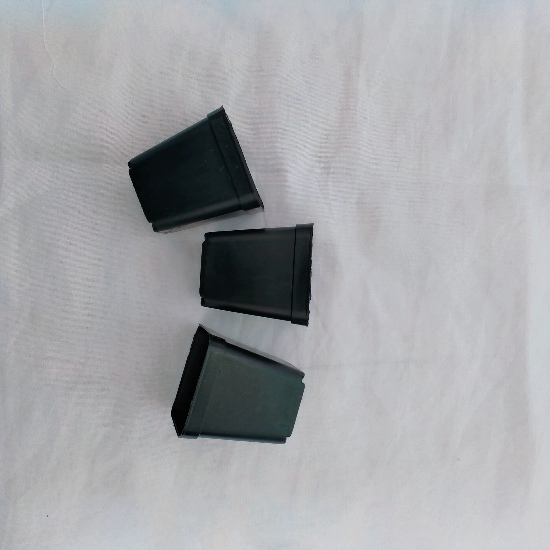 Пластиковый маленький черный квадрат 7 квадратных черных цветочных горшков мясистый маленький цветочный простой цветочный горшок мясистый цветочный горшок