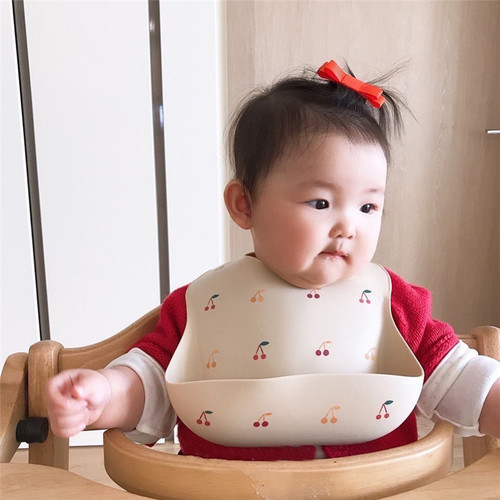 Baby silicone bib super soft baby bib eating artifact food supplement light and thin children's waterproof smock Danish rice pocket