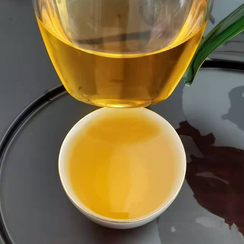 Wholesale Fengqing Yunnan Black Tea 2024 58 Black Tea Raw Material Needled Tip One Bud Two Leaves Straight Tied Black Tea