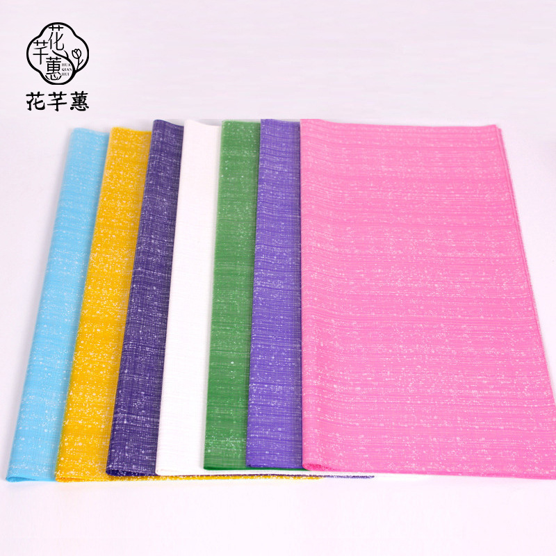 厂家直销鲜花包装纸2020新款70#喷格网OPP环保材质鲜花礼品包装纸