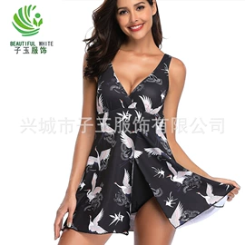 连体泳衣;比基尼;沙滩防晒服