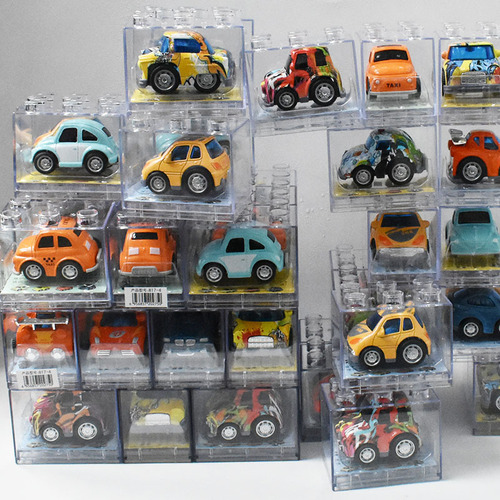 Transparent display box with small car, storage box with independent packaging, alloy twist egg car, retro small car model.