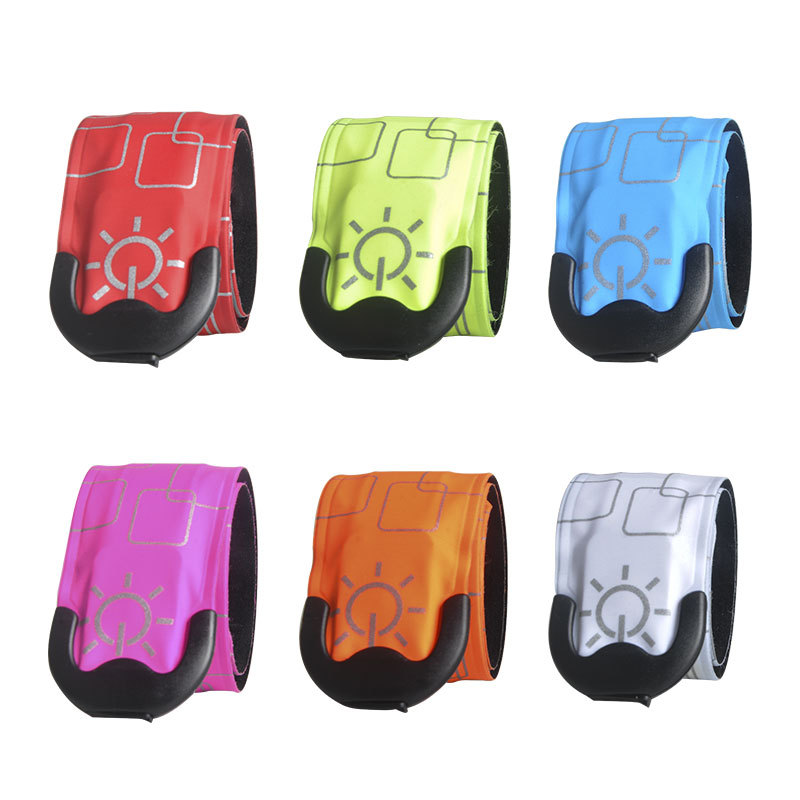 Suministro directo de fábrica transfronteriza LED nueva tensión pulsera USB carga anillo de presión luminoso flash luminoso noche corriendo