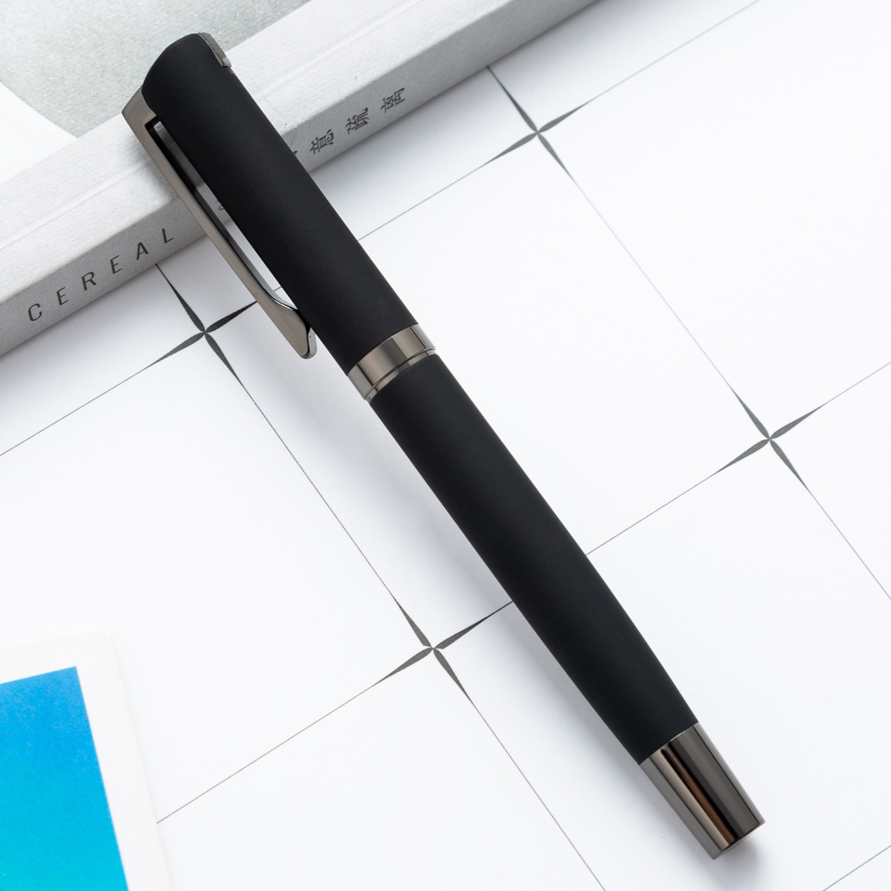 Fábrica al por mayor pegamento creativo pulverización de metal bolígrafo regalo de negocios Rotary firma PEN Oficina de Conferencias pluma de metal