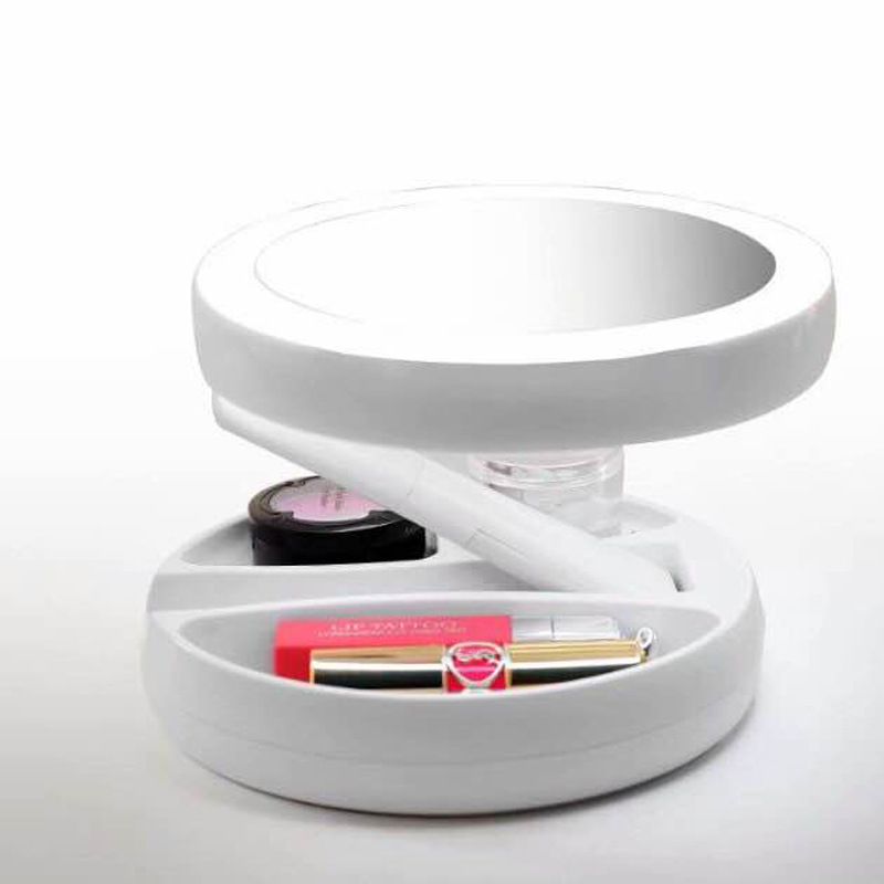 LED creativo de doble cara Espejo de belleza de escritorio plegable inteligente Luz de relleno portátil espejo de mano con luz espejo de maquillaje