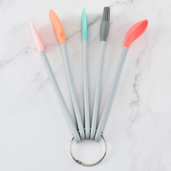 Plastic set