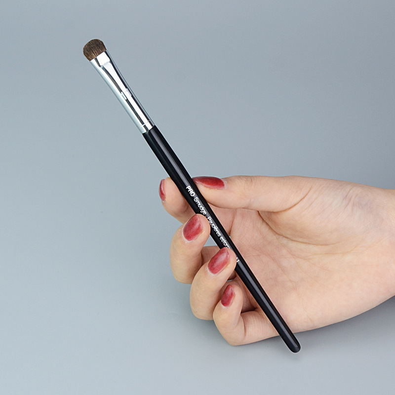 Sijia No.11 Eyelid Brush Eyeshadow Brush Pony Hair Animal Hair Eye Pressure Eye Tail Smoke Makeup Cangzhou Makeup Brush