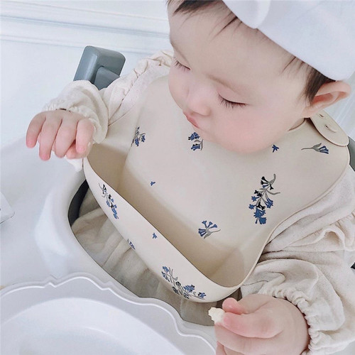 Baby silicone bib super soft baby bib eating artifact food supplement light and thin children's waterproof smock Danish rice pocket