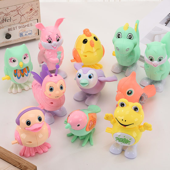 Wind-up toys for children on the chain pig puzzle kindergarten gift night market stall supply on the strength of small animals wholesale