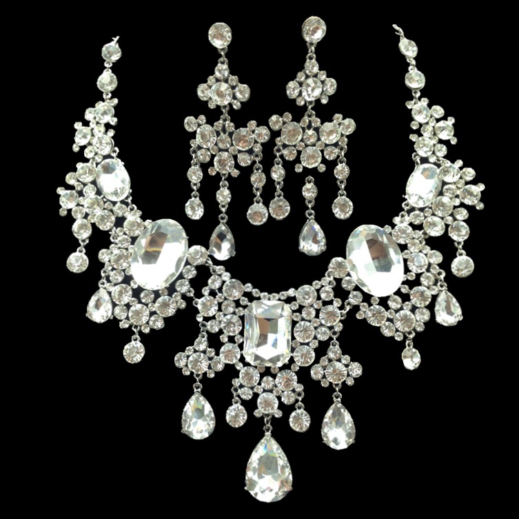 new pattern Bride jewelry Rhinestone Europe and America Necklace Earrings suit Wedding dress Accessories