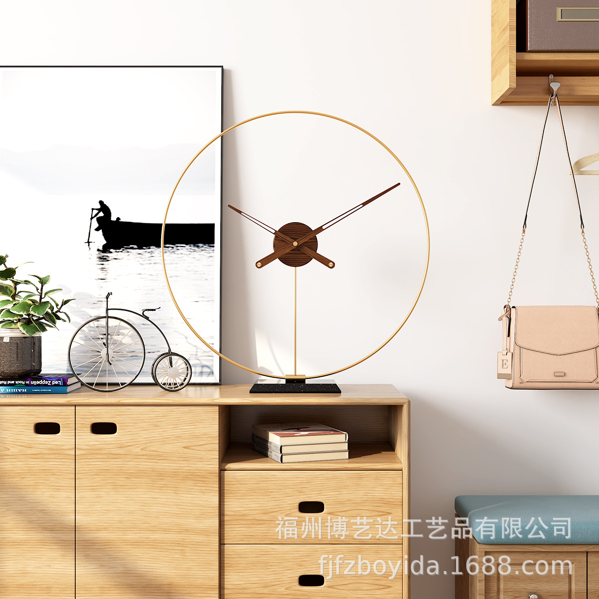 Nordic Light luxury style mute wall clock modern minimalist table iron clock creative home living room decorative clock