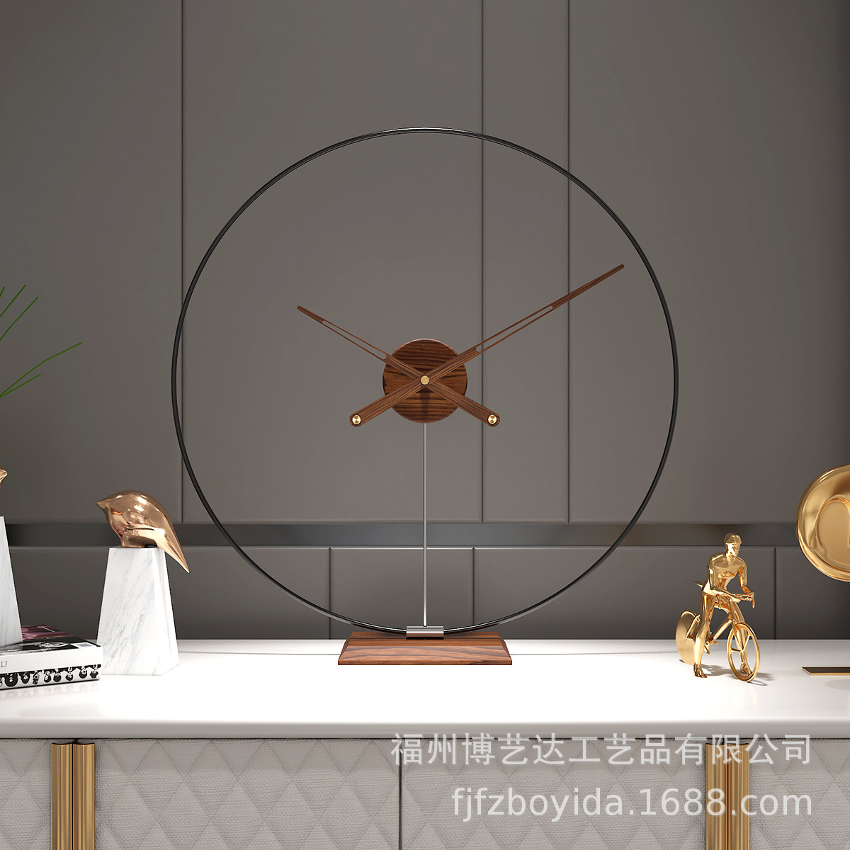Nordic Light luxury style mute wall clock modern minimalist table iron clock creative home living room decorative clock
