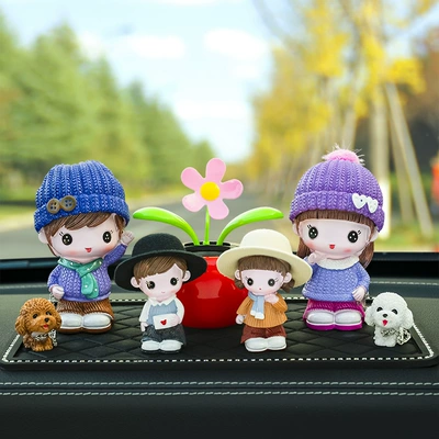 Tang Yi Car Decoration: Car ornaments - scarf-couple-mi-er-xin-zi-round-hat-red-sun-flower-big-diamond-pad